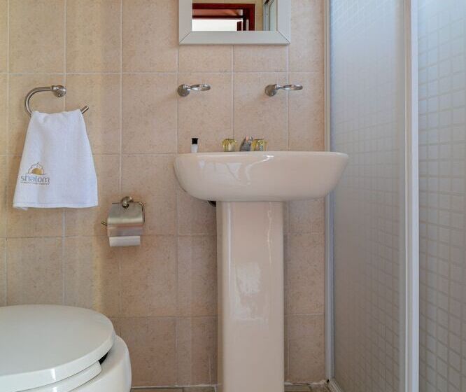 غرفة قياسية, Casa Shalom