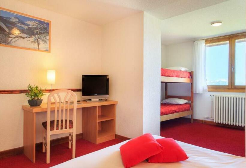 베이직 3인 룸, Club Blanche Neige