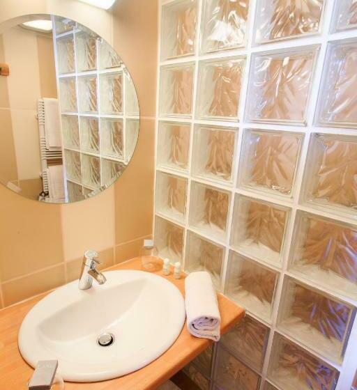 스탠다드 싱글 룸, Club Blanche Neige