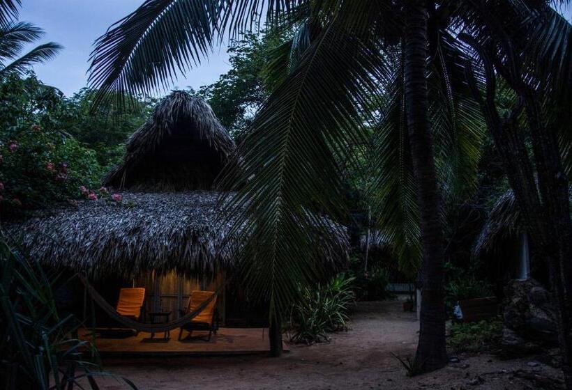 Standard Bungalow, El Alquimista Yoga Spa