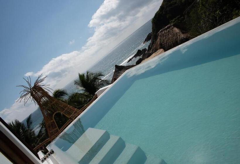 配有游泳池的小型套房, El Alquimista Yoga Spa