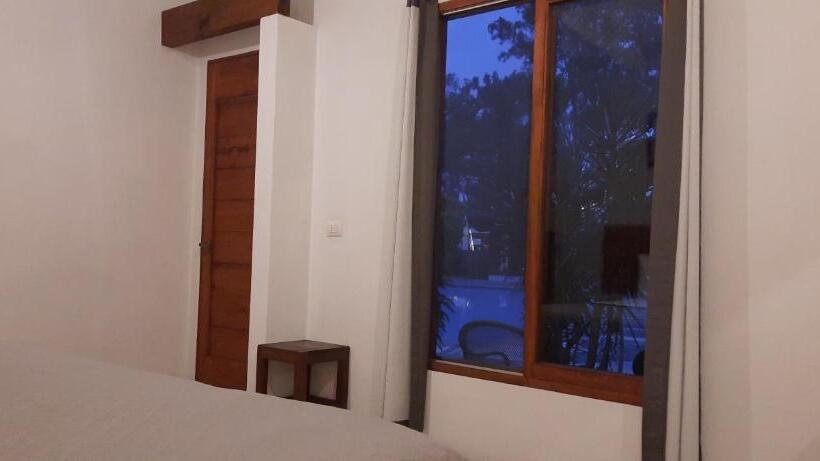 스탠다드 룸 킹사이즈 침대, El Arco