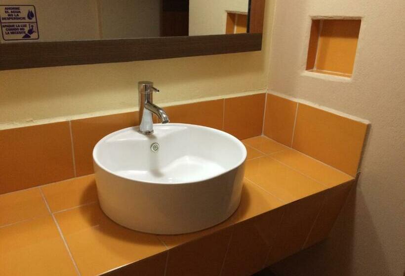 Standart Oda, H   Fabiola Adults Only