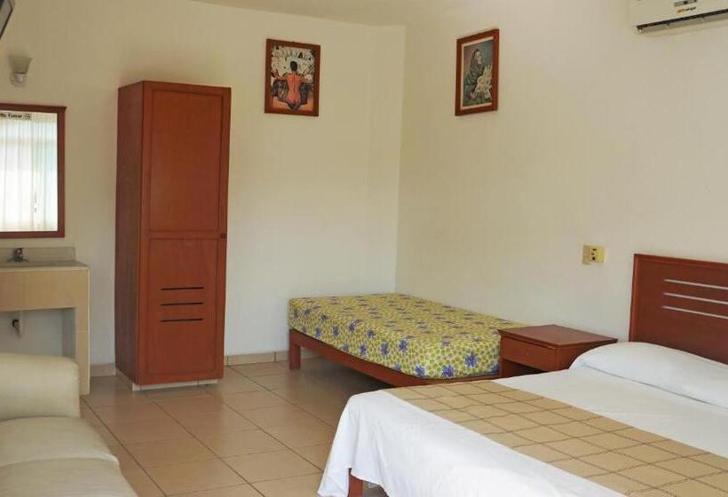 חדר סטנדרט, Maricarmen