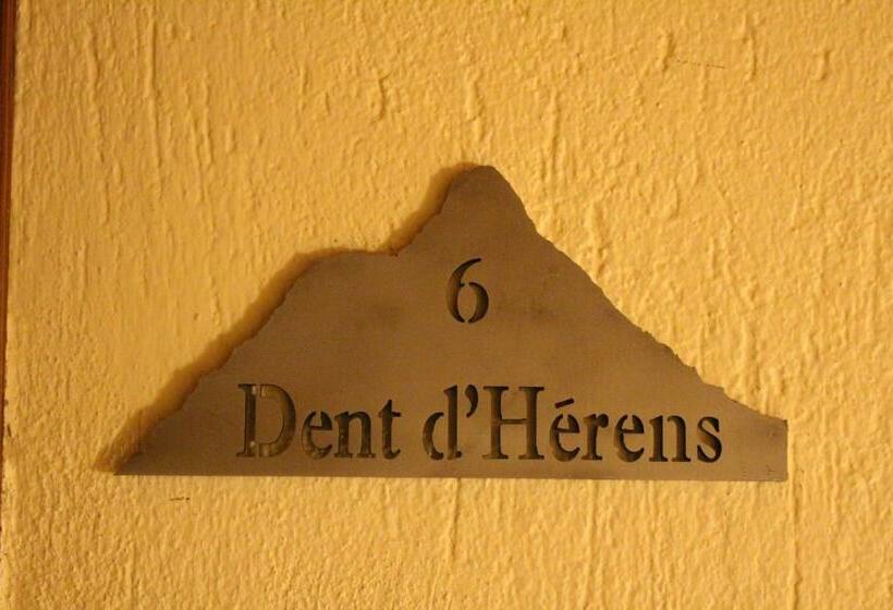 Camera Superiore Vista Montagna, Meublé Gorret