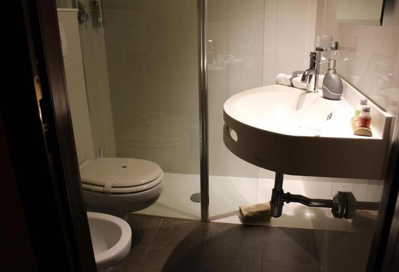 Camera Standard Individuale, Meublé Gorret