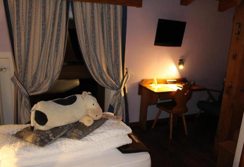 Quarto Superior, Meublé Gorret