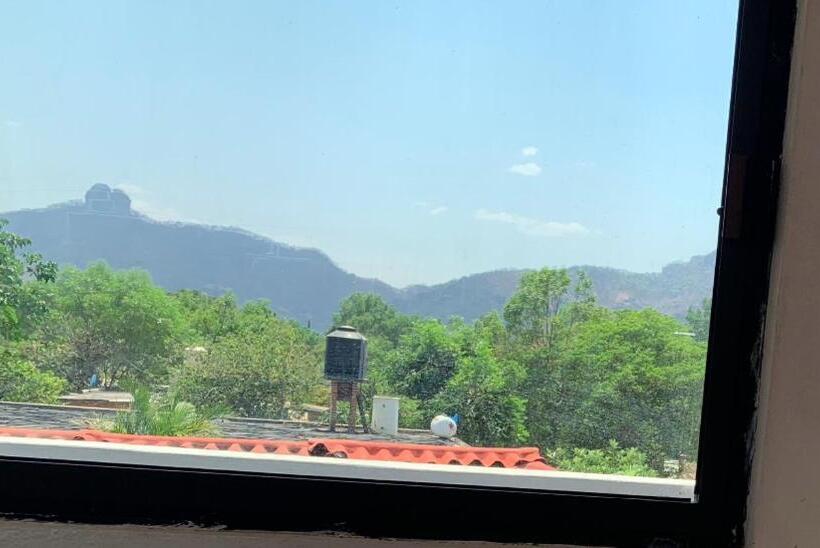 חדר פרמיום לארבעה, Puerto Villamar