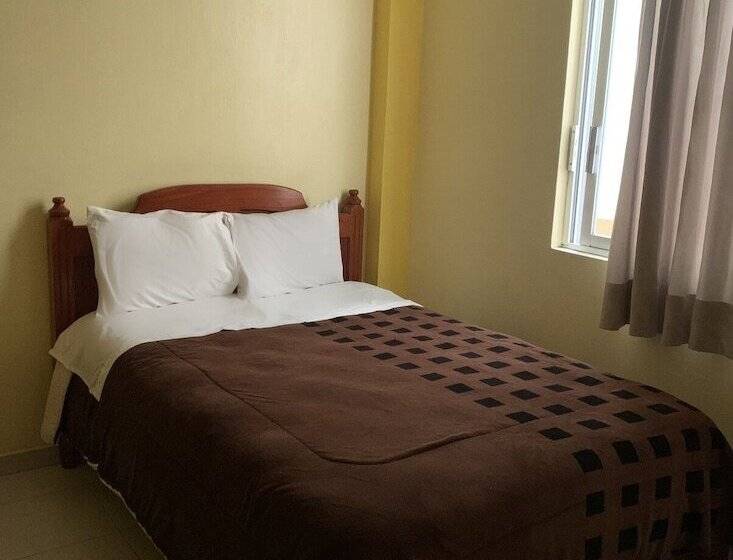 اتاق اکونومی, Renacimiento