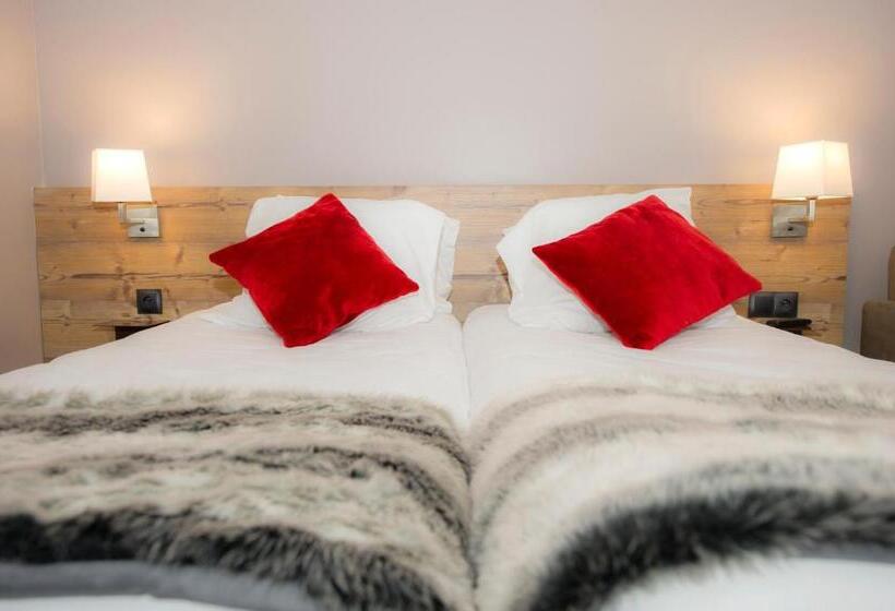 غرفة قياسية ثلاثية مزودة بشرفة, Sowell Family Valfrejus