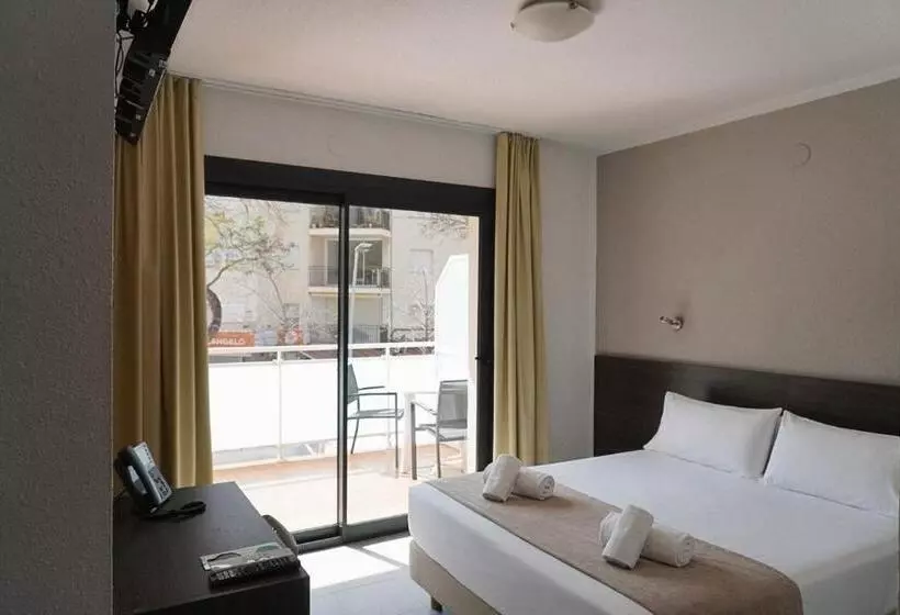 バルコニー付きデラックスルーム, Hostal Tahiti Rs