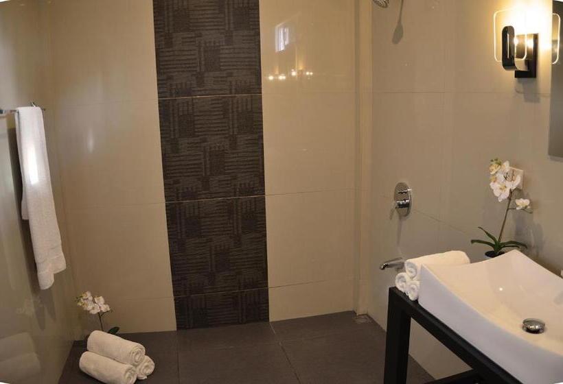 اتاق سوپریور با تخت بزرگ, Alona Royal Palm Resort