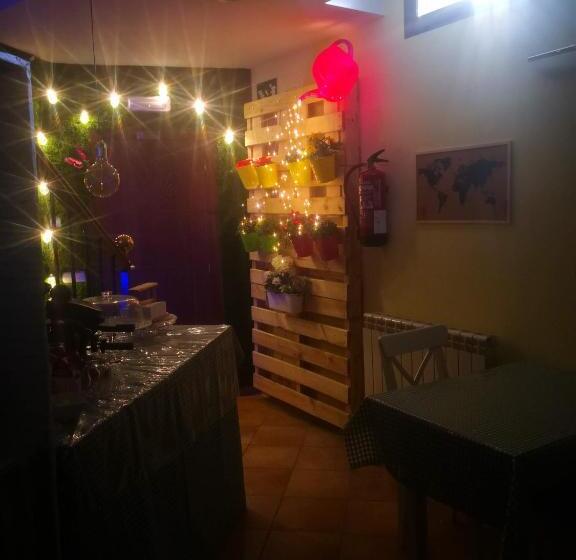 Трехместный Номер Базовый, The Way Hotel Molinaseca