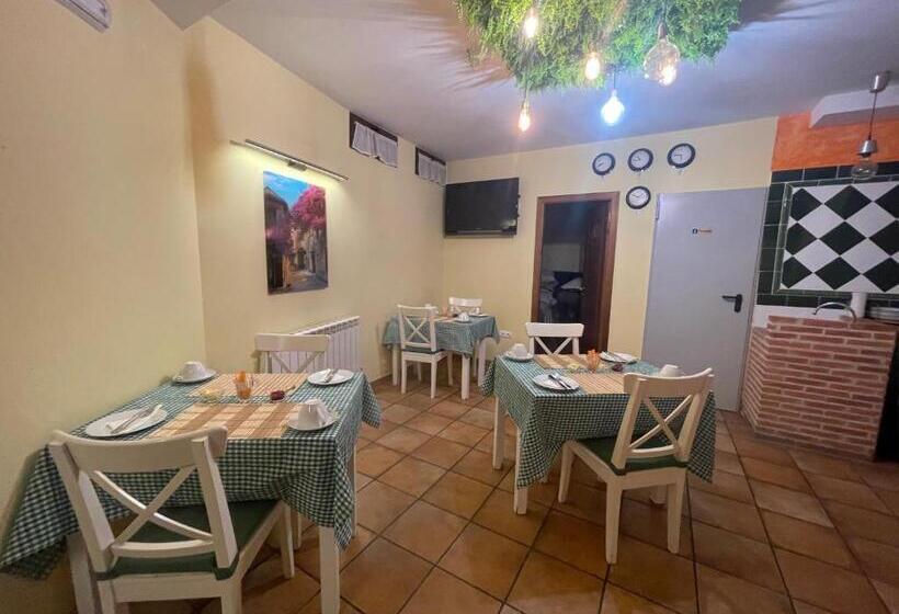 غرفة ديلوكس مزودة بشرفة, The Way Hotel Molinaseca