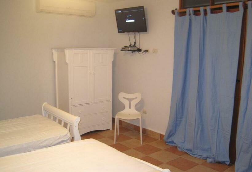 Номер Стандарт Трехместный, Contadora Island Inn