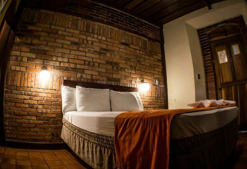 اتاق استاندارد یک نفره, Astor