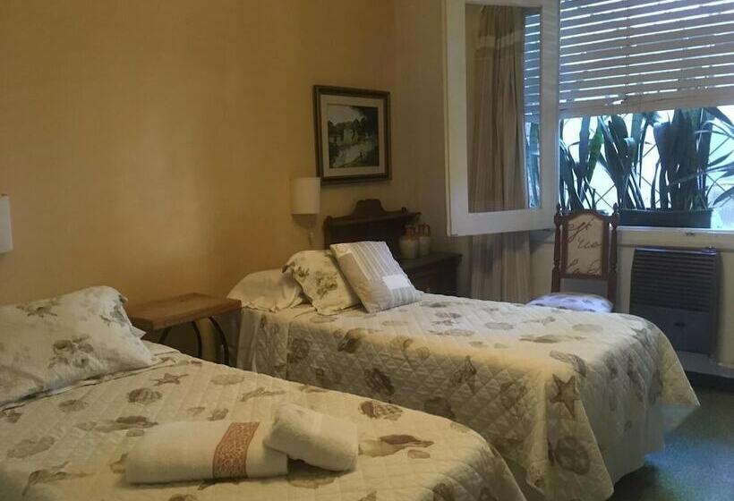 غرفة قياسية, El Jardin