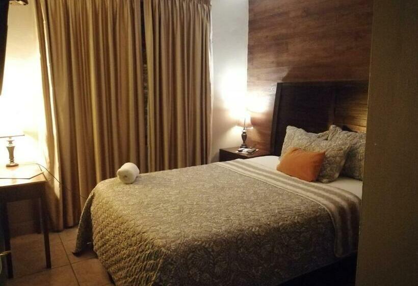 غرفة قياسية, La Casa De La Abuela