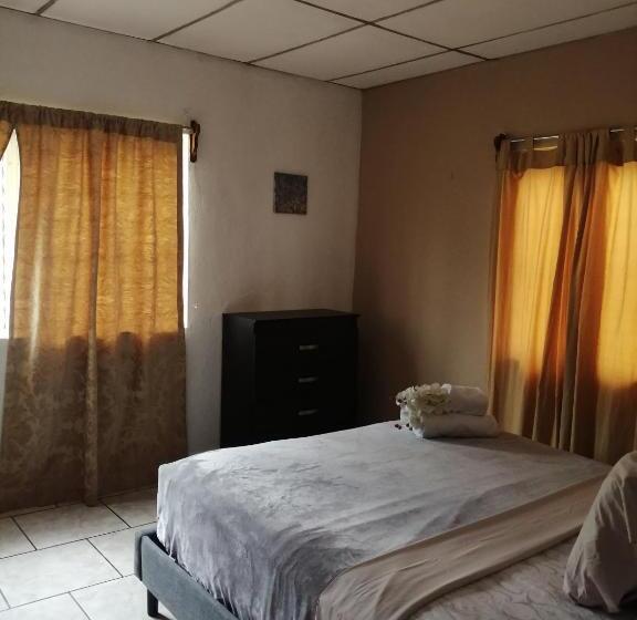 شقة غرفتين, La Casa De La Abuela