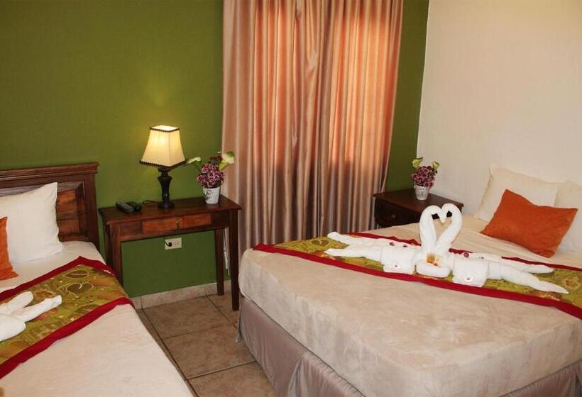 غرفه قياسيه سريرين مزدوجين, La Casa De La Abuela