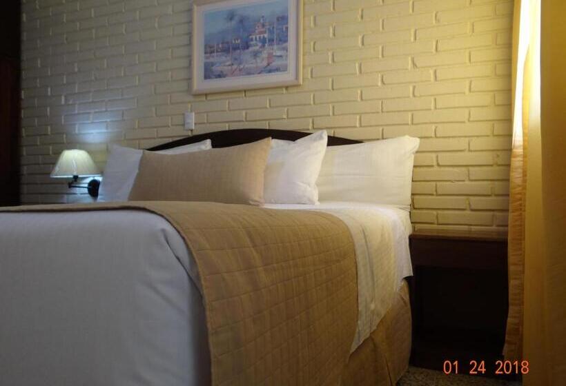 اتاق استاندارد با تخت بزرگ, Mac Arthur