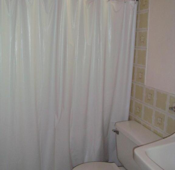 اتاق استاندارد یک نفره, Mac Arthur