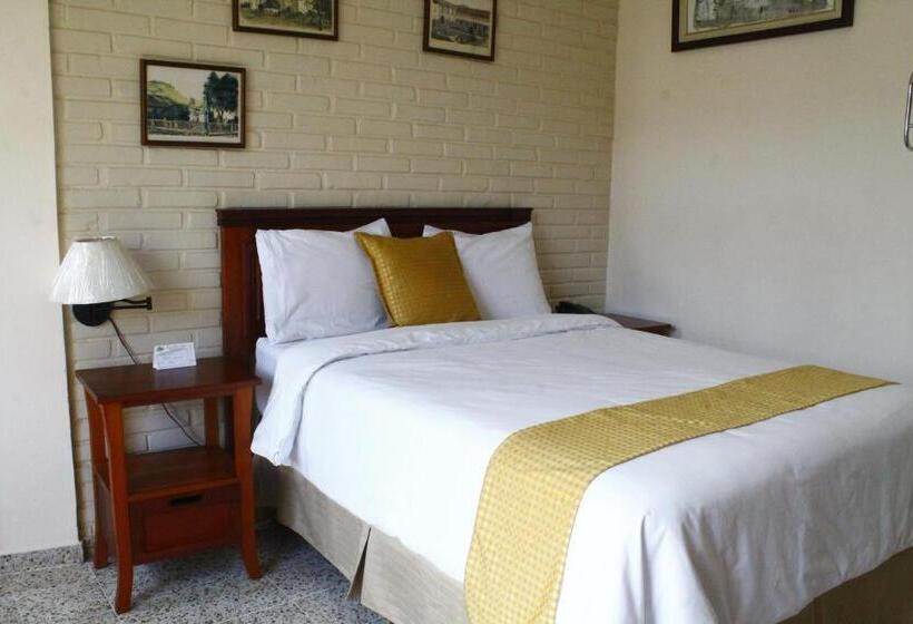 اتاق استاندارد یک نفره, Mac Arthur