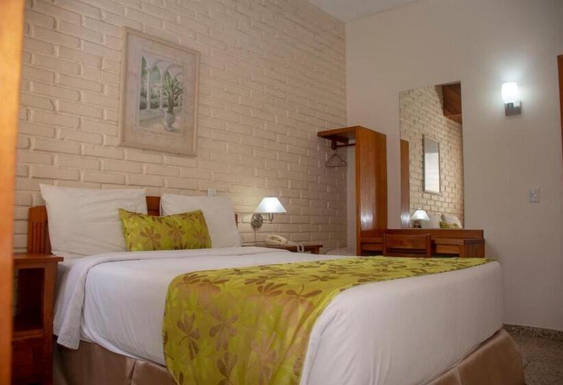 اتاق راحتی یک تخته, Mac Arthur