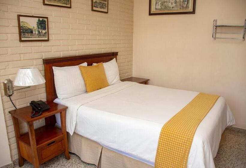 اتاق استاندارد یک نفره, Mac Arthur