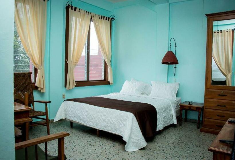 اتاق استاندارد, Maya Vista