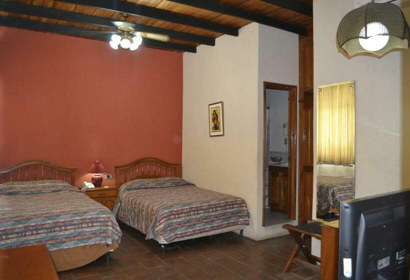 سوییت, Posada De Don José