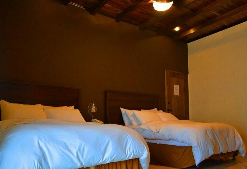 سوییت لوکس, Posada De Don José