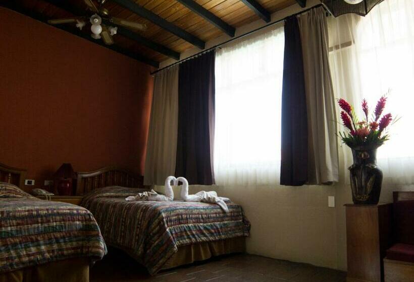 سوییت, Posada De Don José