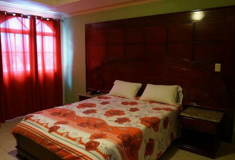 자쿠지 스위트, Residencial El Amanecer