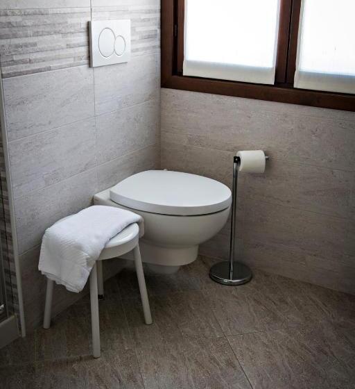 חדר בסיסי, Ristorante Cigno