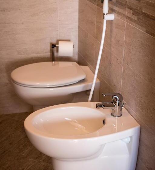 חדר בסיסי, Ristorante Cigno