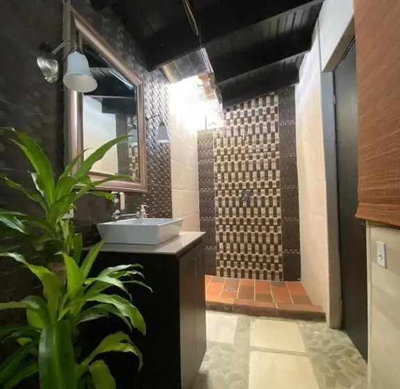 اتاق خانوادگی, Villa Condesa Del Mar