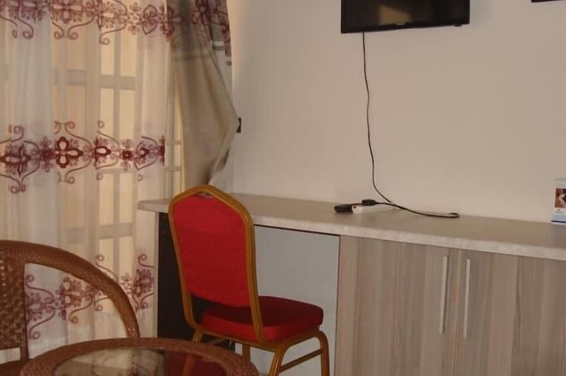 اتاق لوکس, Wellsprings