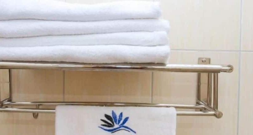 اتاق لوکس, Wellsprings