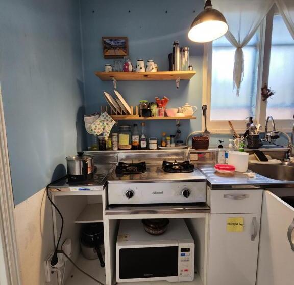 חדר יחיד בסיסי, Aark House