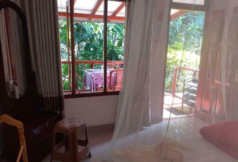 Quarto Deluxe, Littleadems View