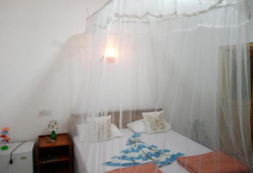 Quarto Deluxe, Littleadems View