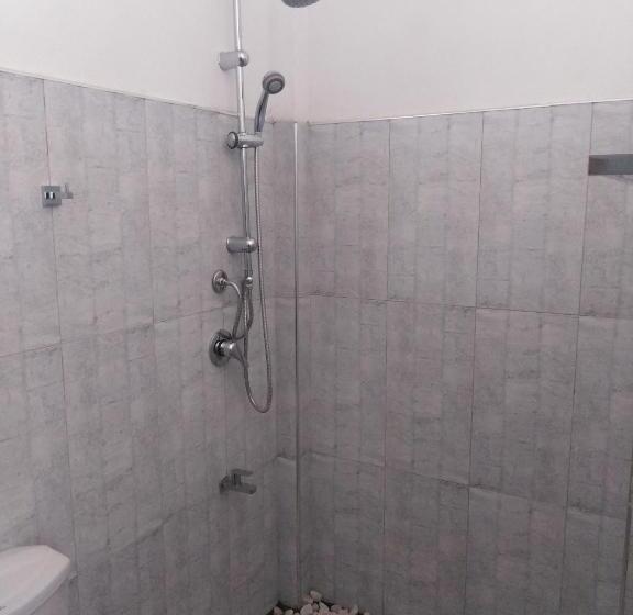 Quarto Triplo Estandar, Littleadems View