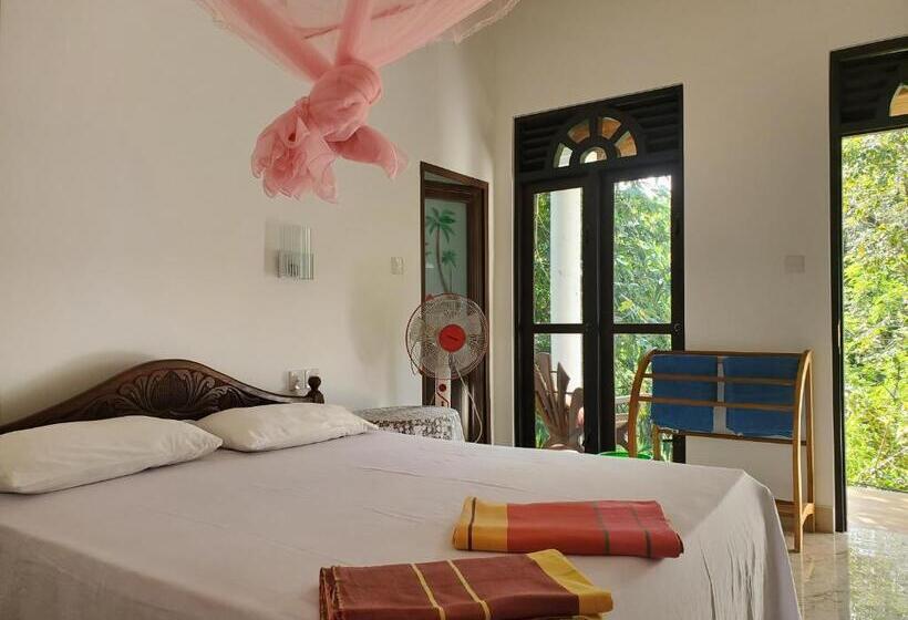 标准间带阳台, Sigiriya River Side Villa