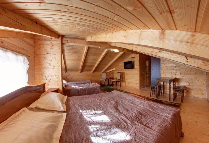 Stanza quadrupla Economy bagno condiviso, Altair