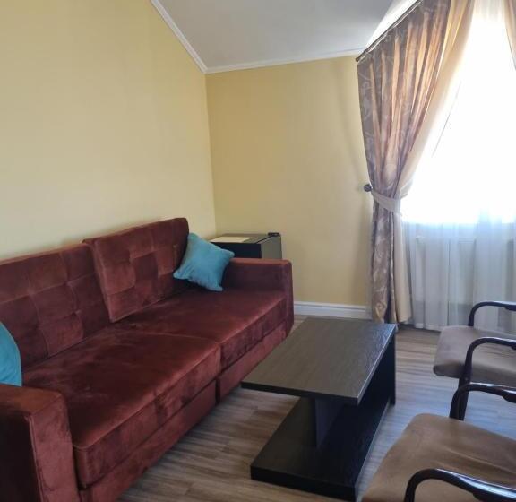 آپارتمان 1 خوابه, Churchill Inn