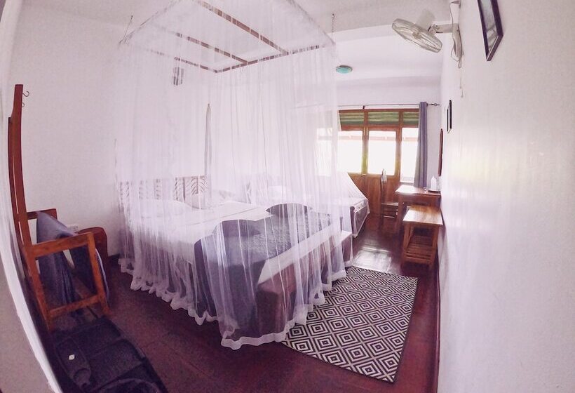 标准三人间, Lakshmis Hotel Ella