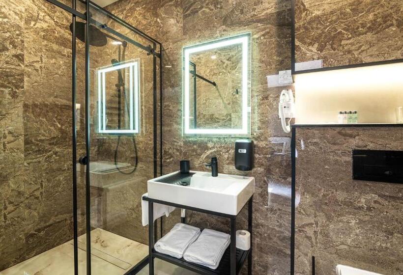 غرفة عائلية مطلّة علي الجبل, Mk Resort