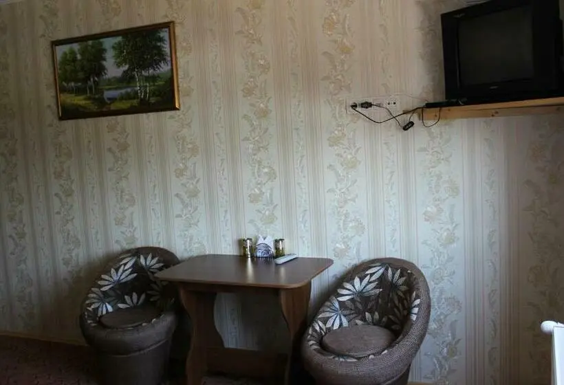 Comfort-huone, Pid Yavorom
