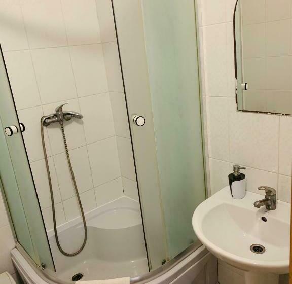 اتاق راحتی, Pid Yavorom